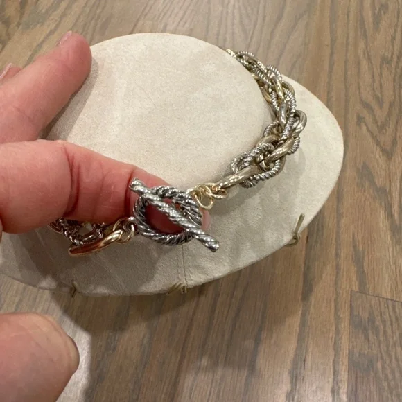 Gold and silver chain link necklace with bar clasp 16” - Picture 2 of 4